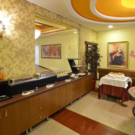 Hotel Austria Тирана Экстерьер фото