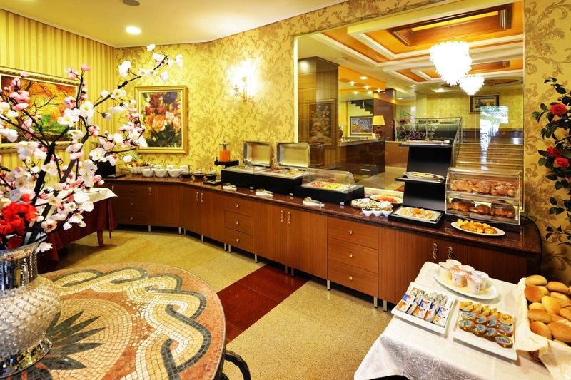 Hotel Austria Тирана Экстерьер фото