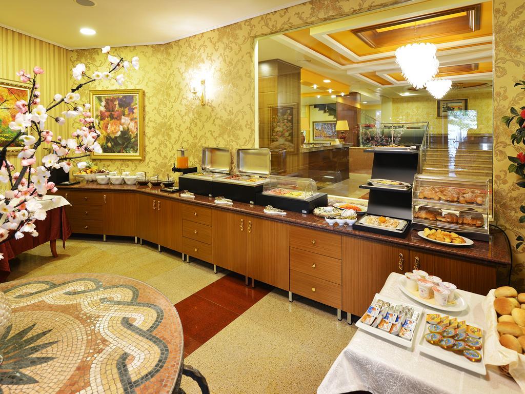 Hotel Austria Тирана Экстерьер фото