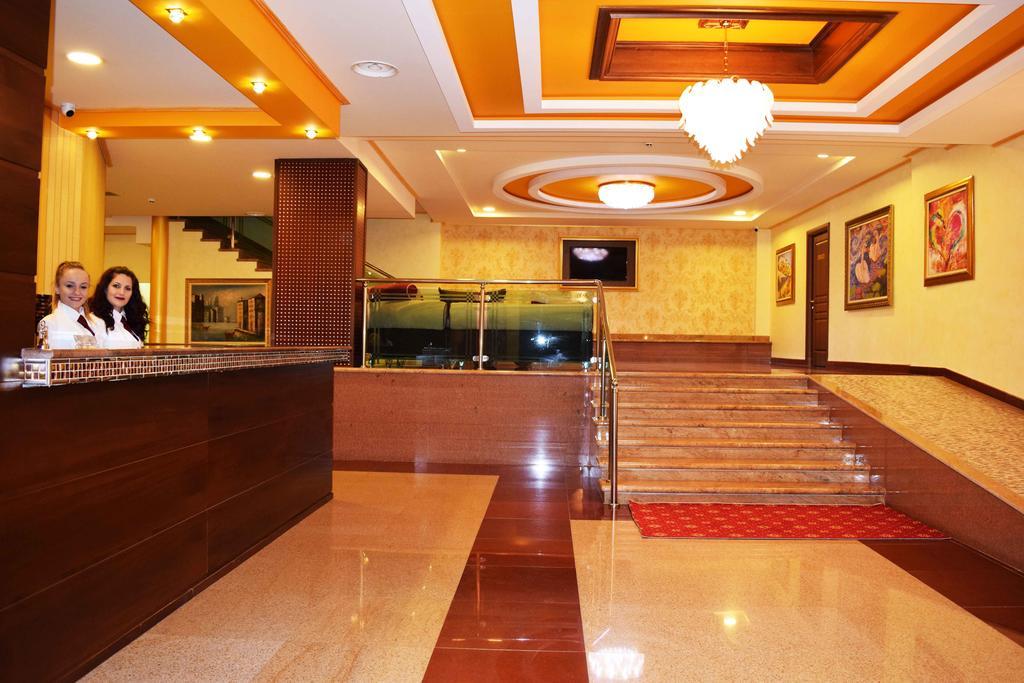 Hotel Austria Тирана Экстерьер фото