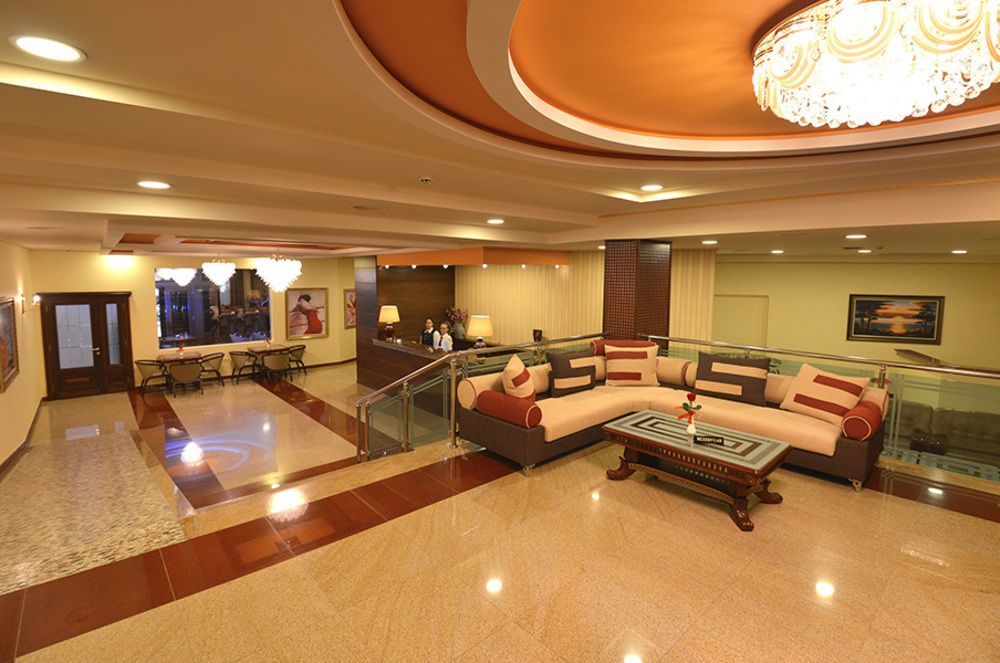Hotel Austria Тирана Экстерьер фото
