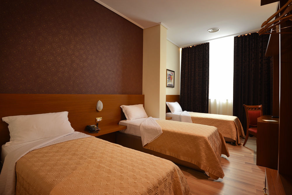 Hotel Austria Тирана Экстерьер фото