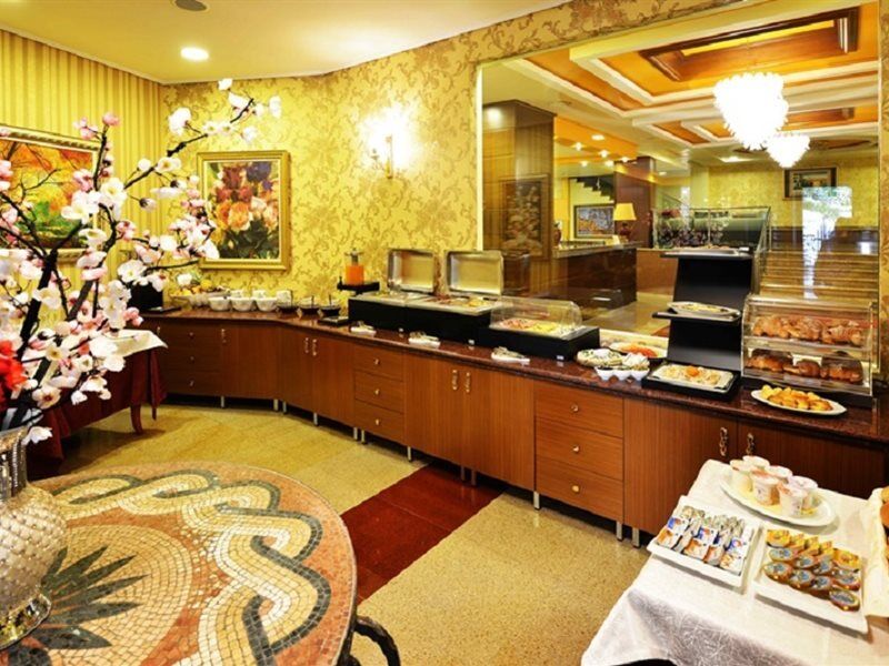 Hotel Austria Тирана Экстерьер фото